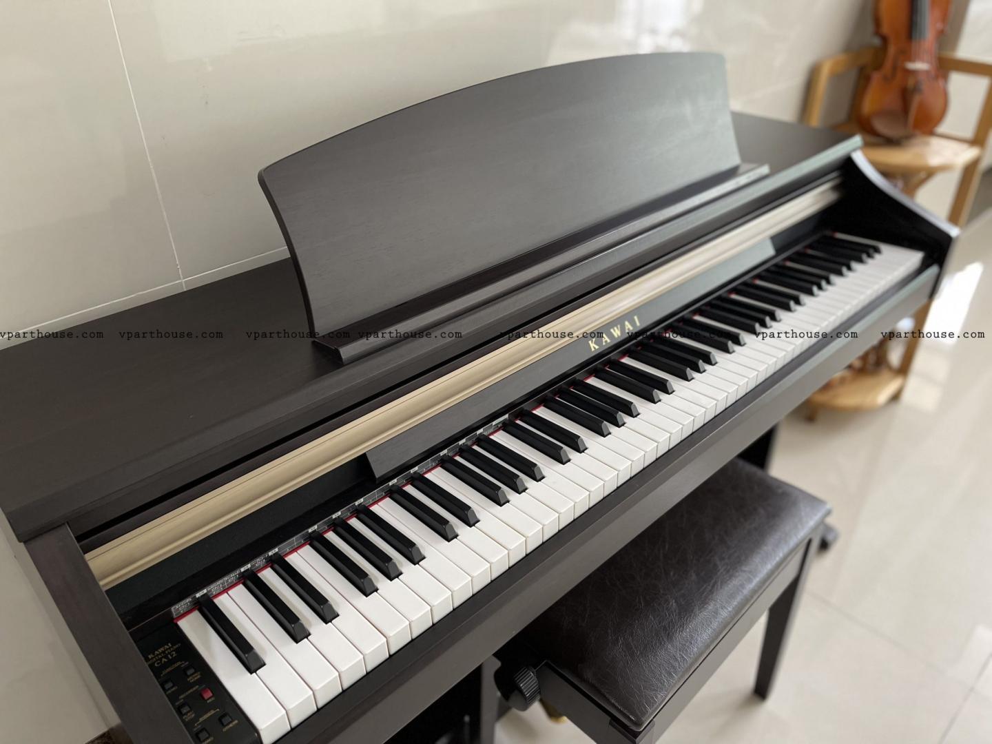 KAWAI  CA12R  2009年製故障目立つキズ無し