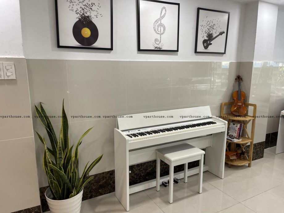 roland f120wh 3 scaled