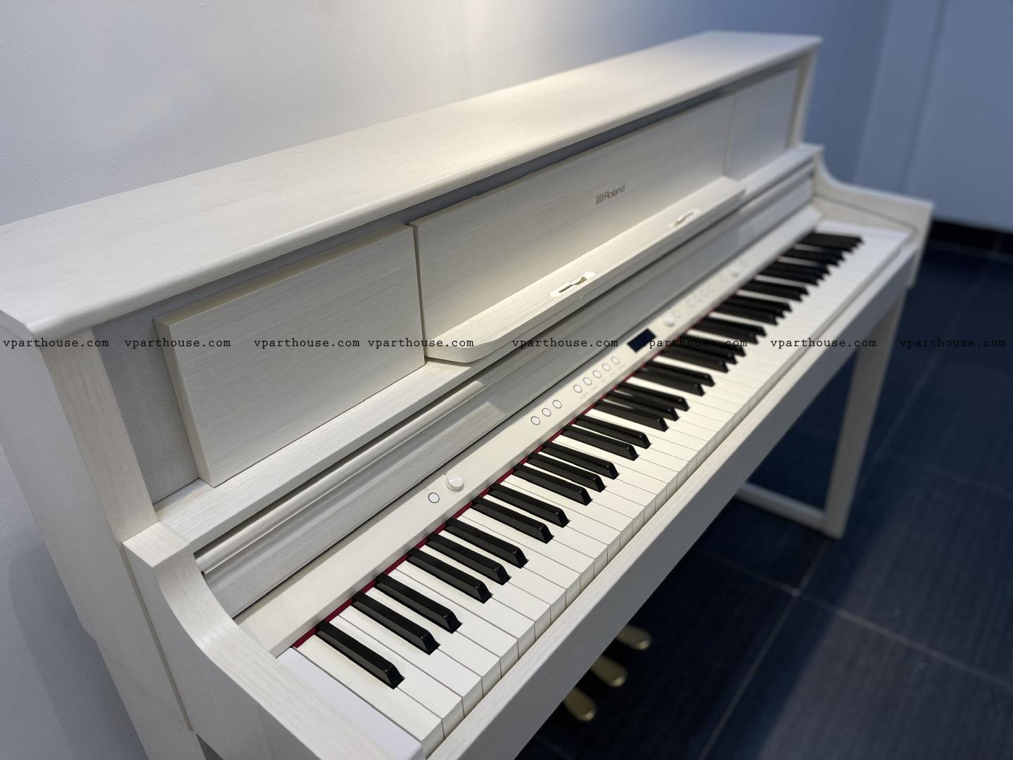 Bàn phím đàn piano điện Roland LX705 GP