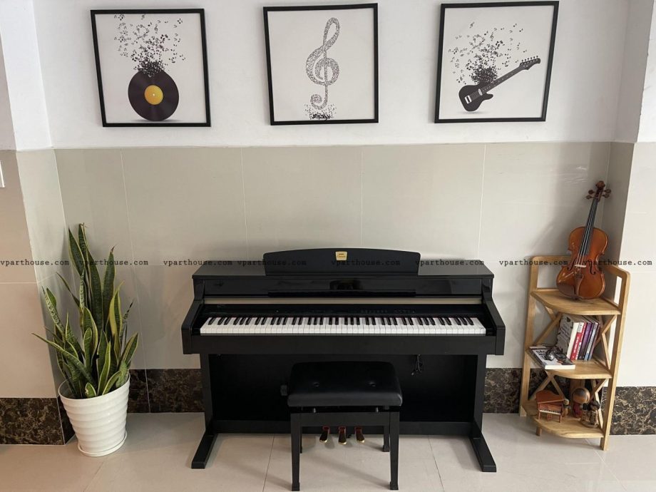 Piano điện Yamaha CLP 330 PE