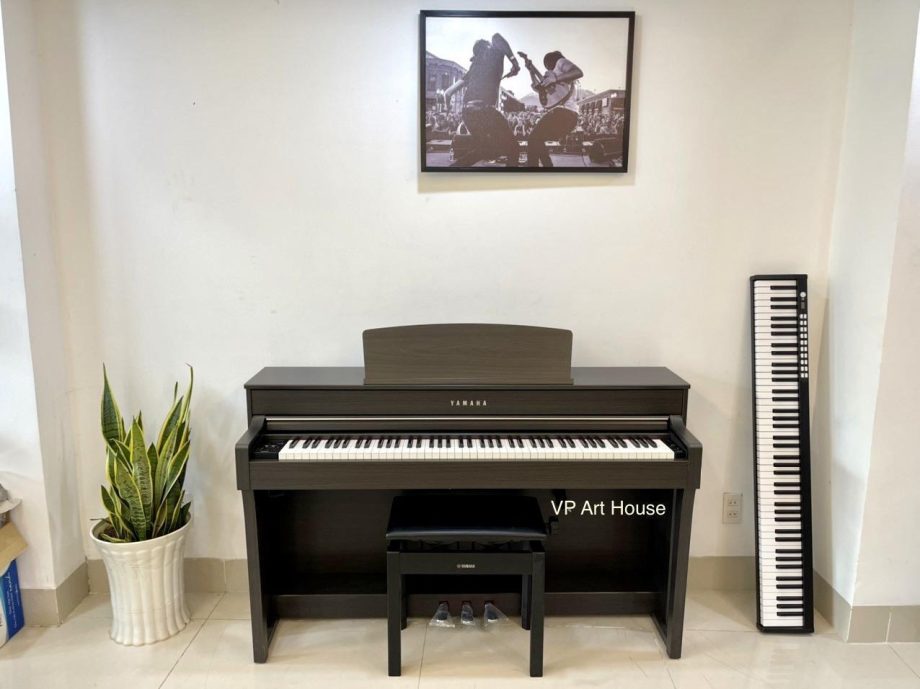 YAMAHA CLP 645DW 2