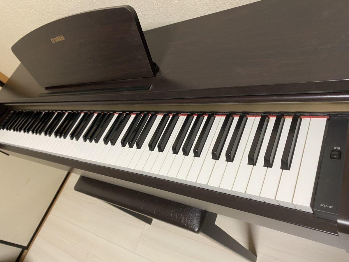 ban phim piano Yamaha SCLP 320