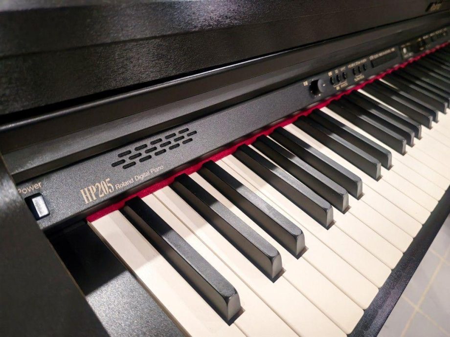 roland hp205 digital piano 1670065709 d37bb511 progressive