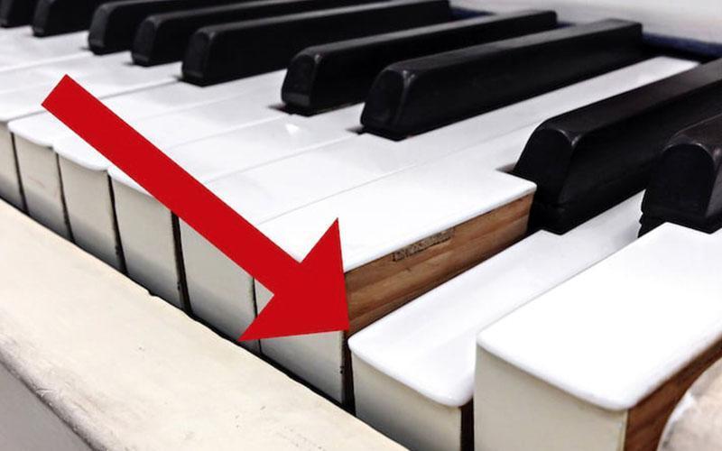 Đàn piano điện bị kẹt nên không kêu