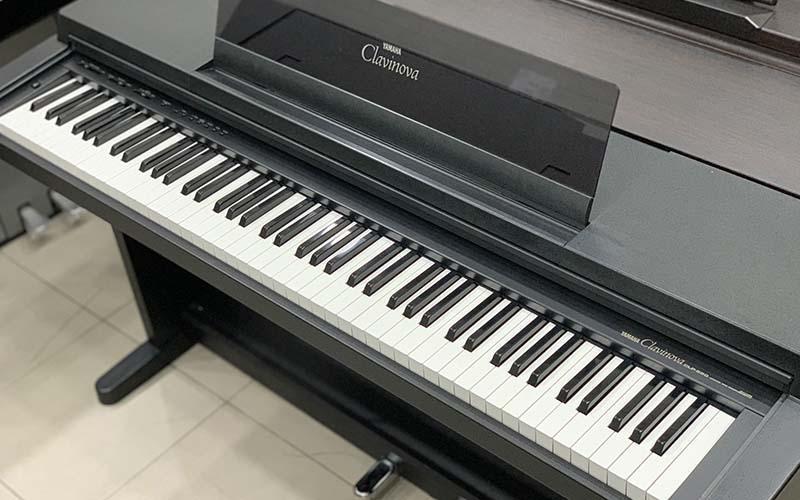 Đàn piano điện Yamaha CLP 550 có mức giá khá tốt