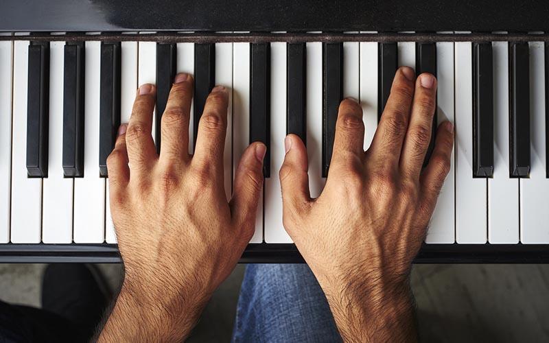 Hướng dẫn vị trí đặt ngón tay trên phím đàn piano