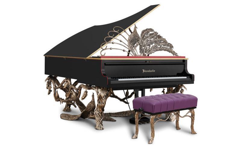 Đàn piano đắt nhất thế giới thường được bán qua các nhà buôn đàn piano uy tín, đại lý chính thức