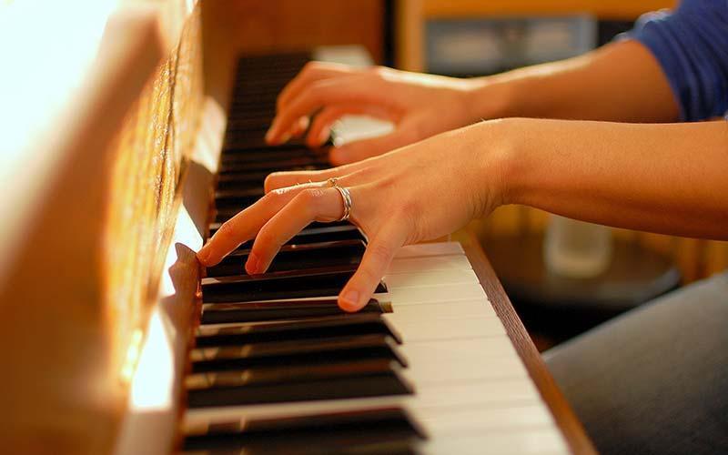 Đánh đàn piano giúp làm chậm quá trình lão hoá