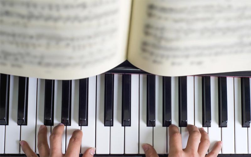 Hướng dẫn học đàn từ những bài đàn piano đơn giản