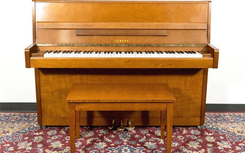 Đàn piano cơ cũ là những cây đàn piano cơ đã từng được sử dụng bởi người khác trước đó