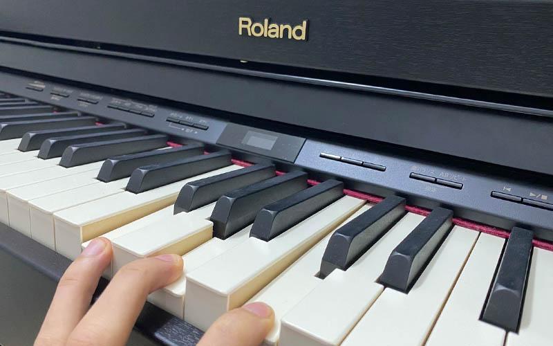Đàn piano điện Roland có chất lượng âm thanh sống động