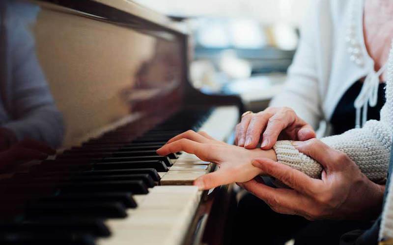 Phương pháp luyện tập để đánh đàn piano bằng 2 tay