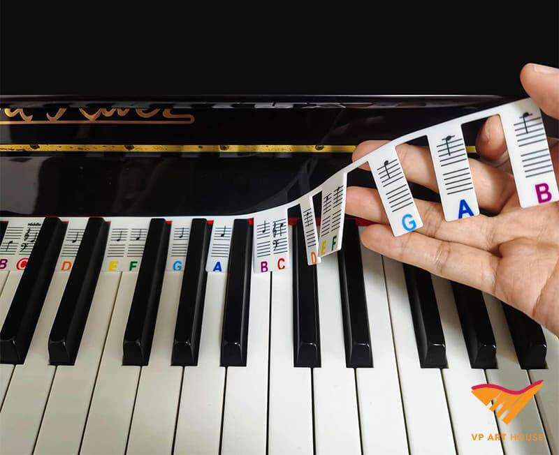 Viết ra giấy hoặc ghi chú trên phím