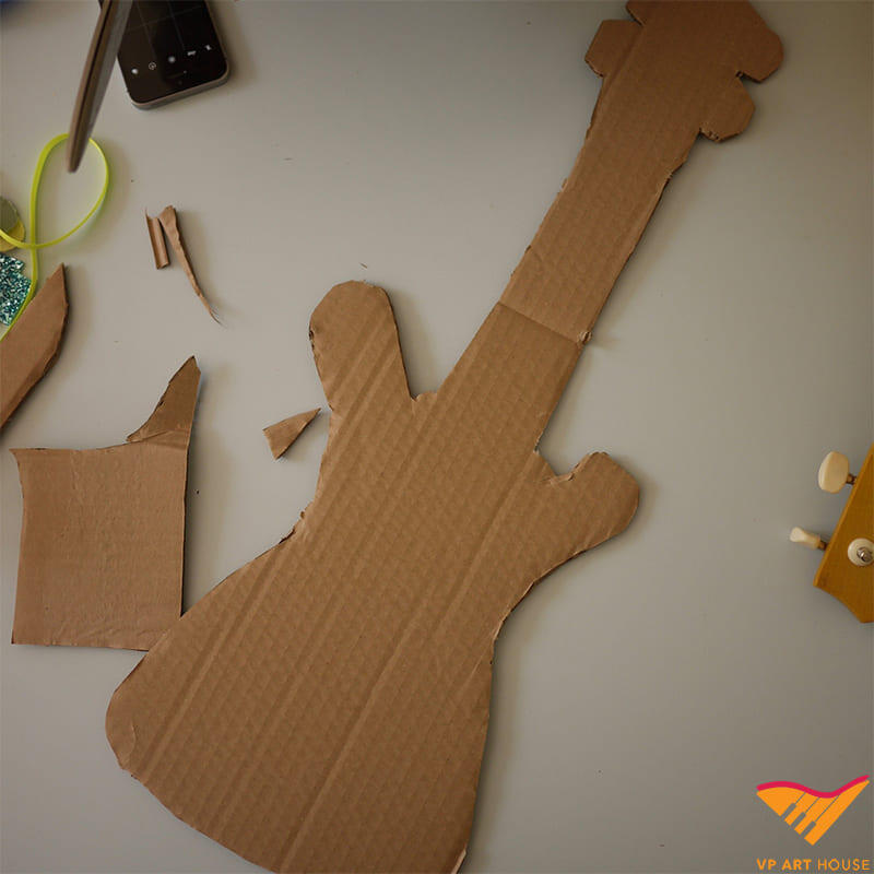 Hướng dẫn làm đàn guitar bằng giấy bạn có thể tham khảo 12 Ứng dụng của đàn guitar giấy